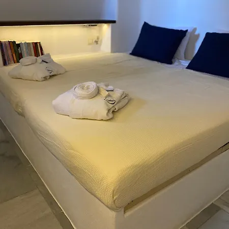 Delta With Sea View And Pool Apartman
