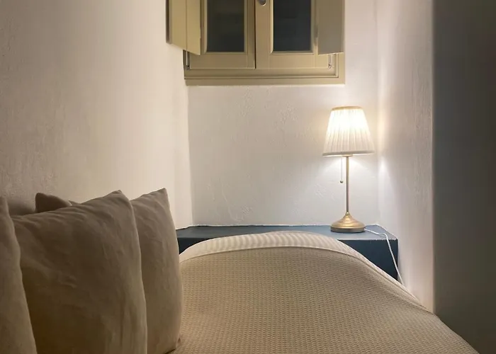 Delta With Sea View And Pool