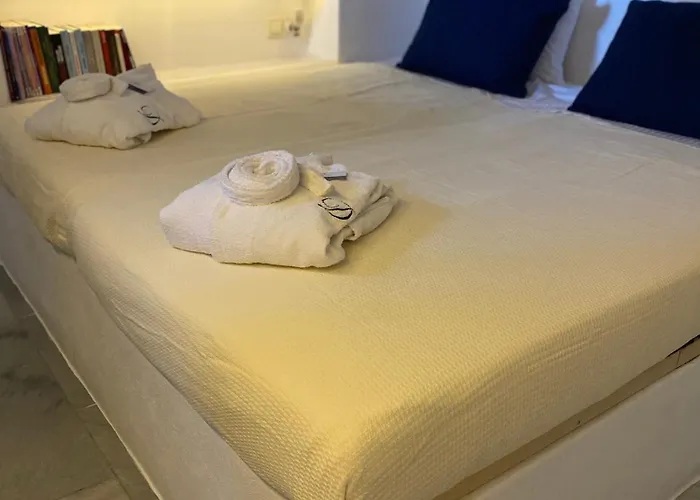 Delta With Sea View And Pool Apartment